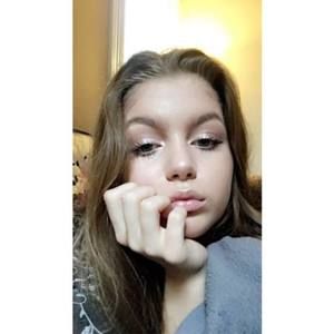 Meet your Posher, Alissa